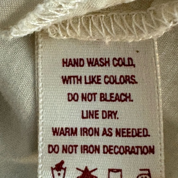 Miss Bison ruffled front ecru top - Picture 5 of 5